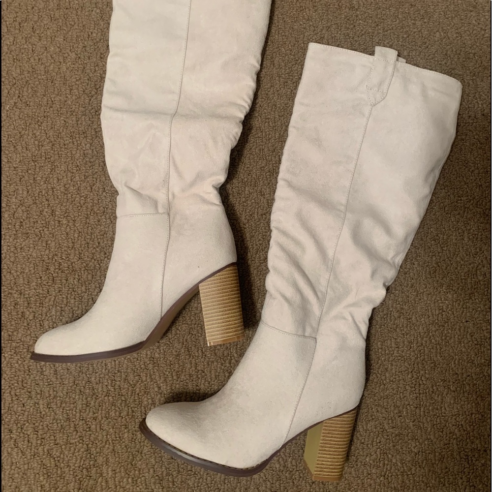 Below-the-knee boots